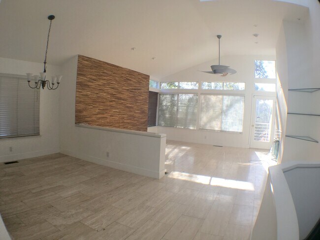 Photo - Gated Community at Canyon Lakes House