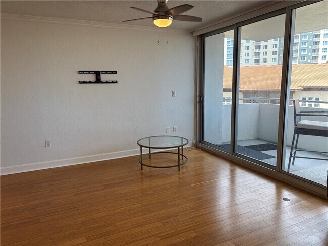 Foto del edificio - 470 3rd St S