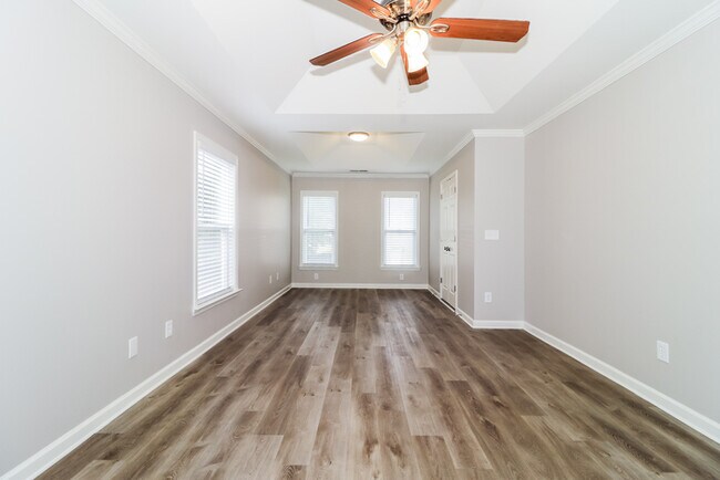 Building Photo - 4364 Walforde Blvd