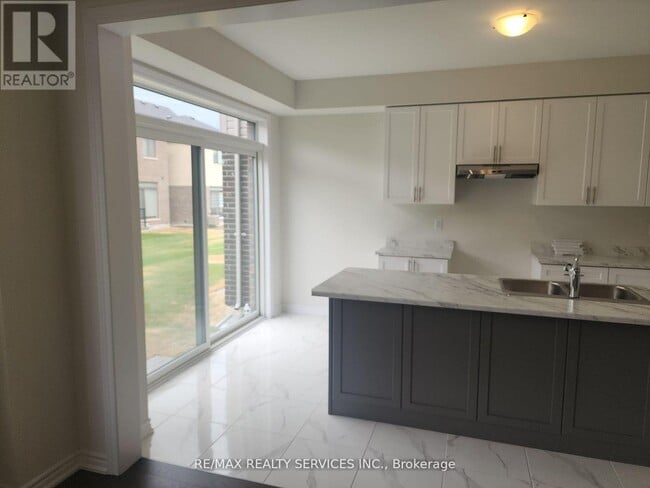 Building Photo - 69 Durham Ave