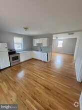Building Photo - 7828 Bodkin View Dr