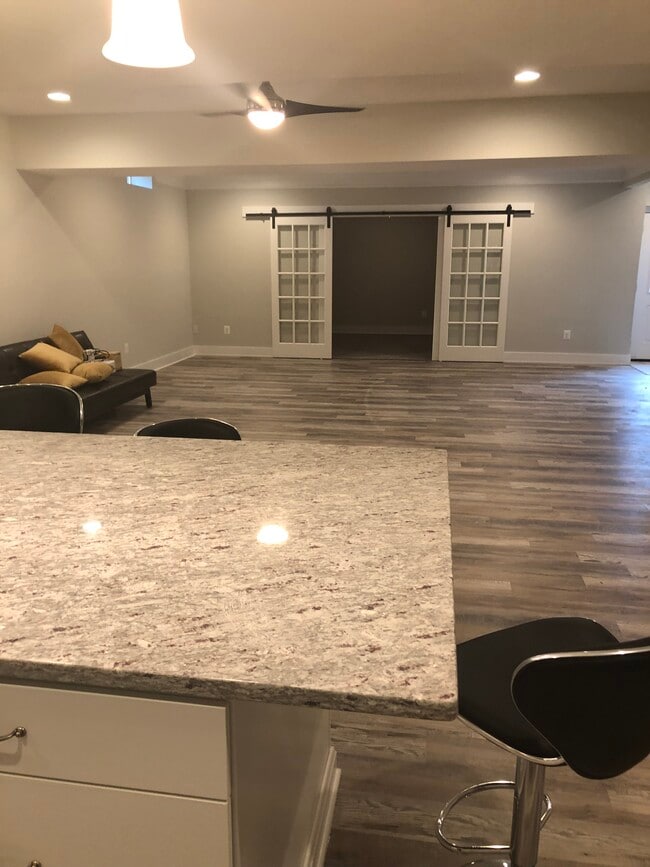 Building Photo - 6209 Everglades Dr