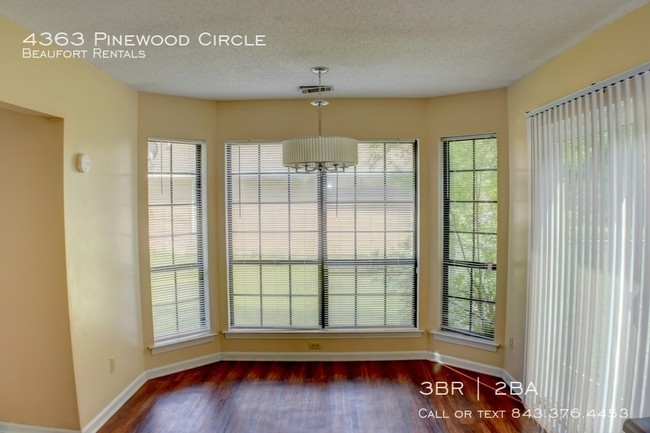 Building Photo - 4363 Pinewood Circle
