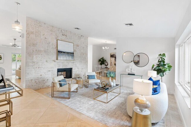 Foto del edificio - 795 Camino Lakes Cir