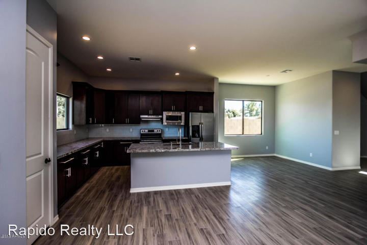 Building Photo - 4 br, 2.5 bath House - 2842 E Villa Rita Dr