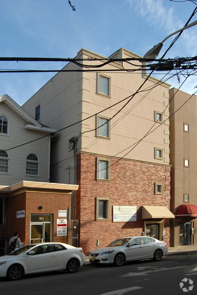 Building Photo - Bayard Street Apartments