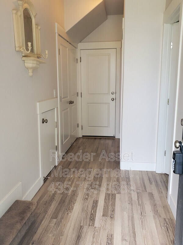 Building Photo - 1767 Ikaros Ln