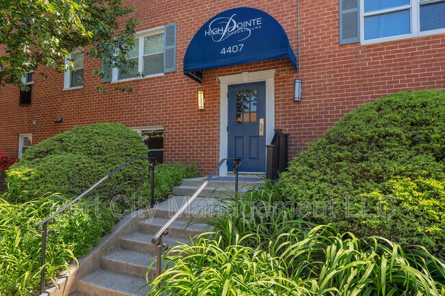 Foto del edificio - 4407 Falls Bridge Dr