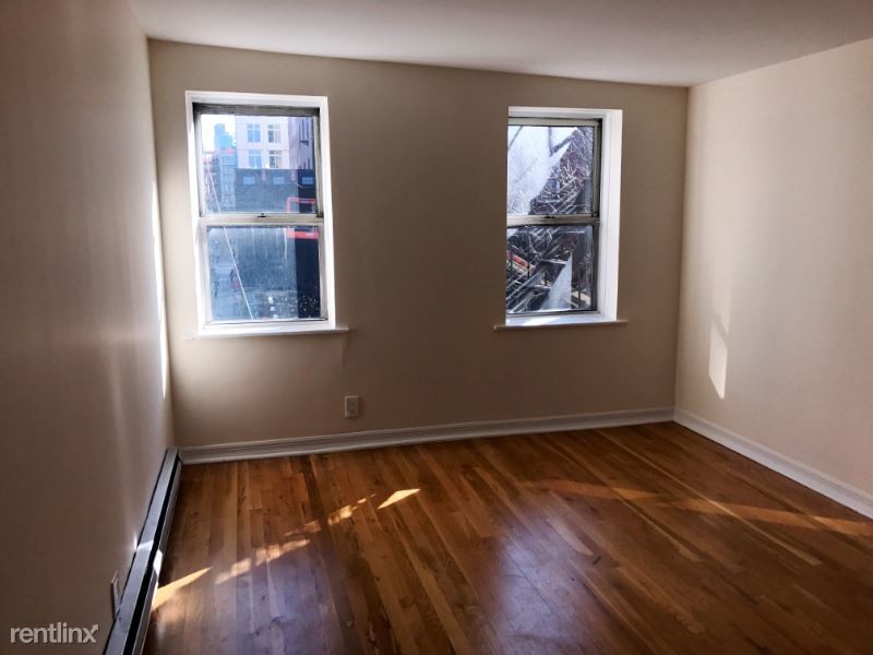 Primary Photo - 482 Broadway