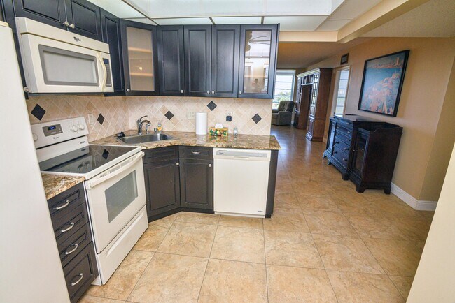 Foto del edificio - 2661 S Course Dr