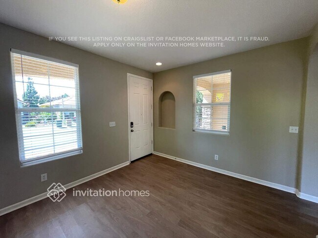 Foto del edificio - 573 Davenport Way