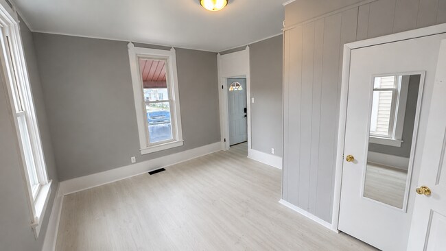 Dormitorio principal - 715 First St