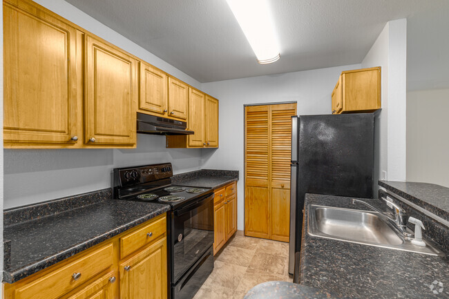 3 BR, 2 BA - 1272SF - Kitchen - Greens at Schumaker Pond