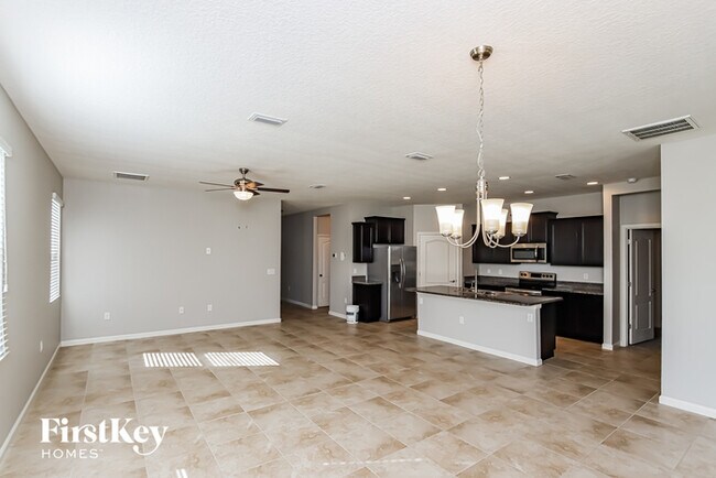 Building Photo - 740 Remington Green Dr SE