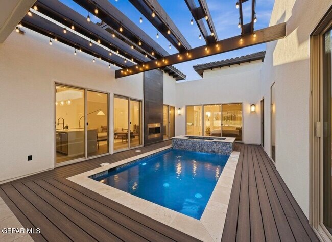 Foto del edificio - 5636 River Run St