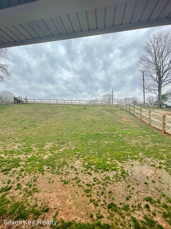 Building Photo - 3 br, 2 bath House - 998 County Road 550
