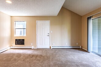 1BR, 1BA - 531 SF - EPERNAY APARTMENTS