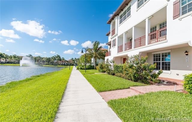 2825 SW 119 way 1903 - 2825 SW 119 way  1903