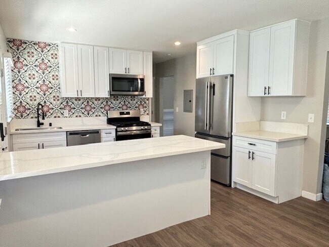 Foto del edificio - Historic renovated 3 bedroom Craftsman In ...