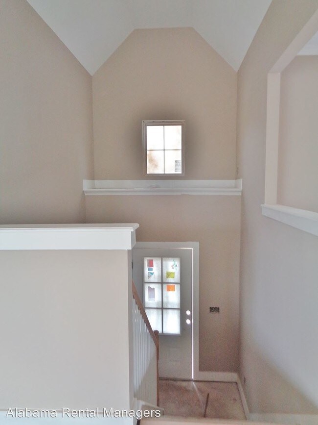 Building Photo - 207 Grande View Pky