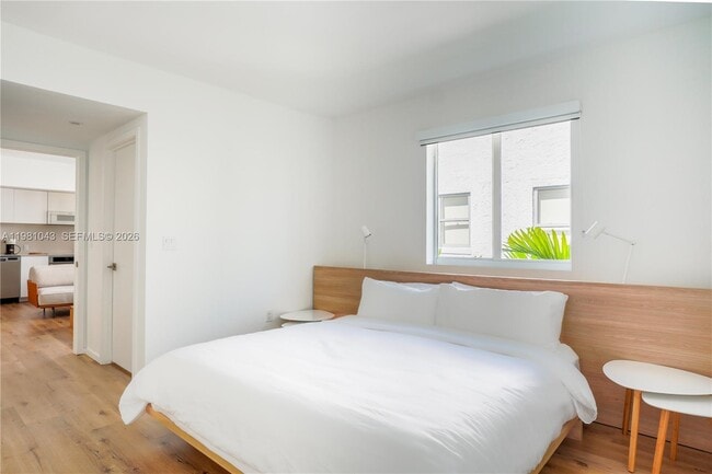 Foto del edificio - 136 NE 46th St