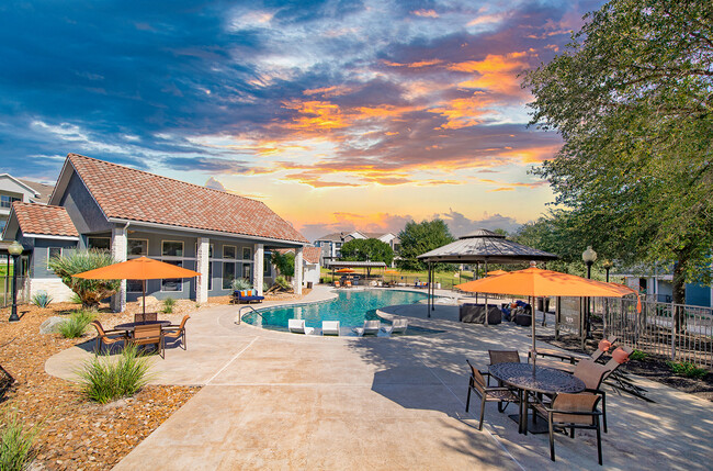 Building Photo - MAA Alamo Ranch