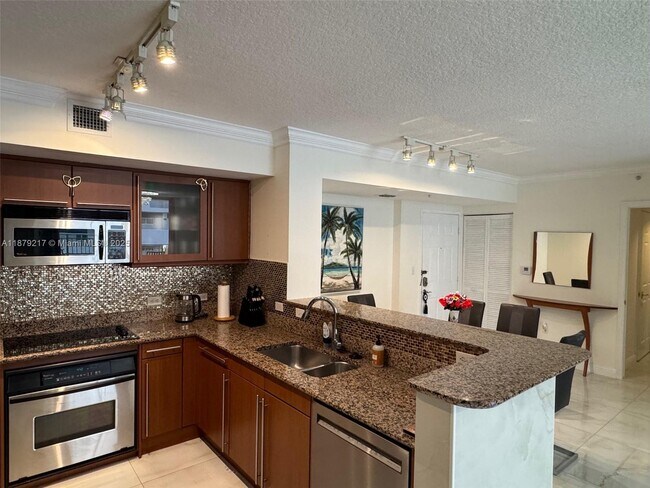 Building Photo - 2080 S Ocean Dr