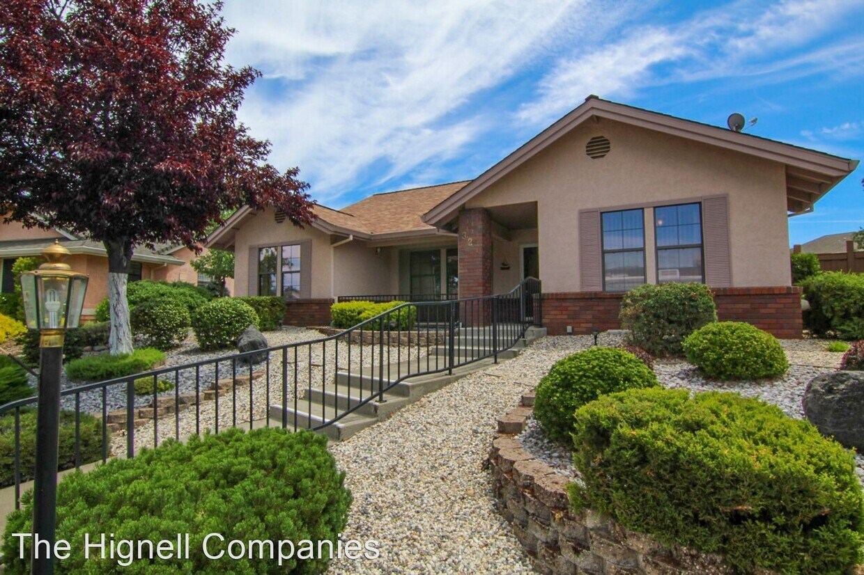Primary Photo - 3 br, 2 bath House - 327 Vintage Path