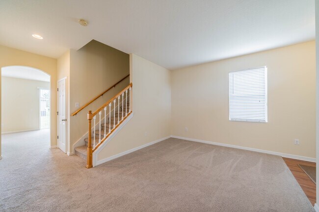 Foto del edificio - 814 College Leaf Way