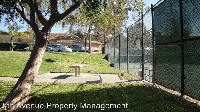 Foto del edificio - 217 Woodland Pkwy
