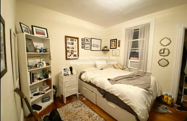 Foto del edificio - 1524 Tremont St