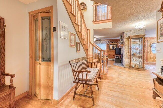 Building Photo - 51 Devaux Rd