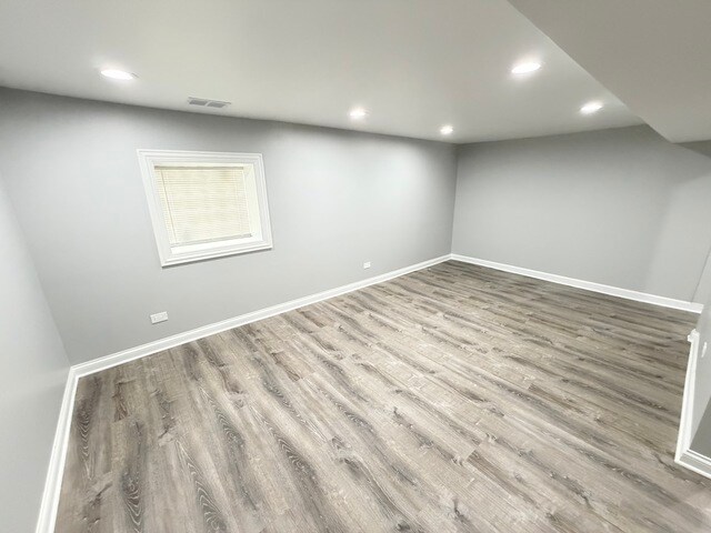 Foto del edificio - 2415 N Hamlin Ave