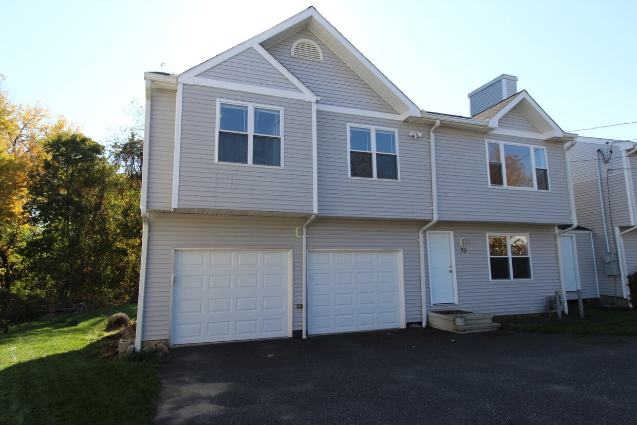 73 Stonybrook Rd, Stratford, CT 06614 Apartment for Rent in Stratford