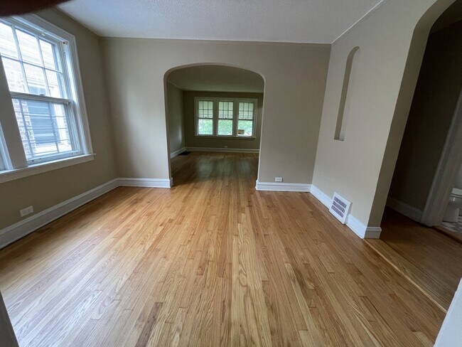 Foto del edificio - 10425 S Prairie Ave