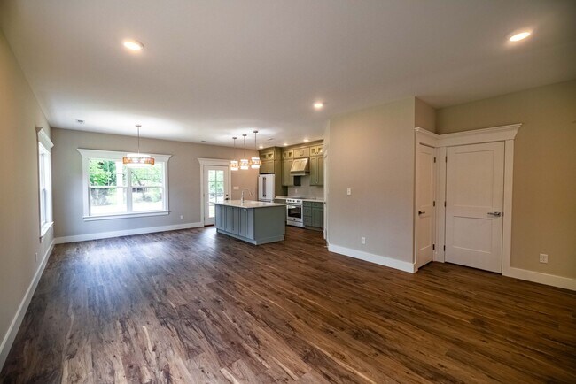 Foto del edificio - Maryville 37801 - 3 bedroom 2.5 bath - cal...