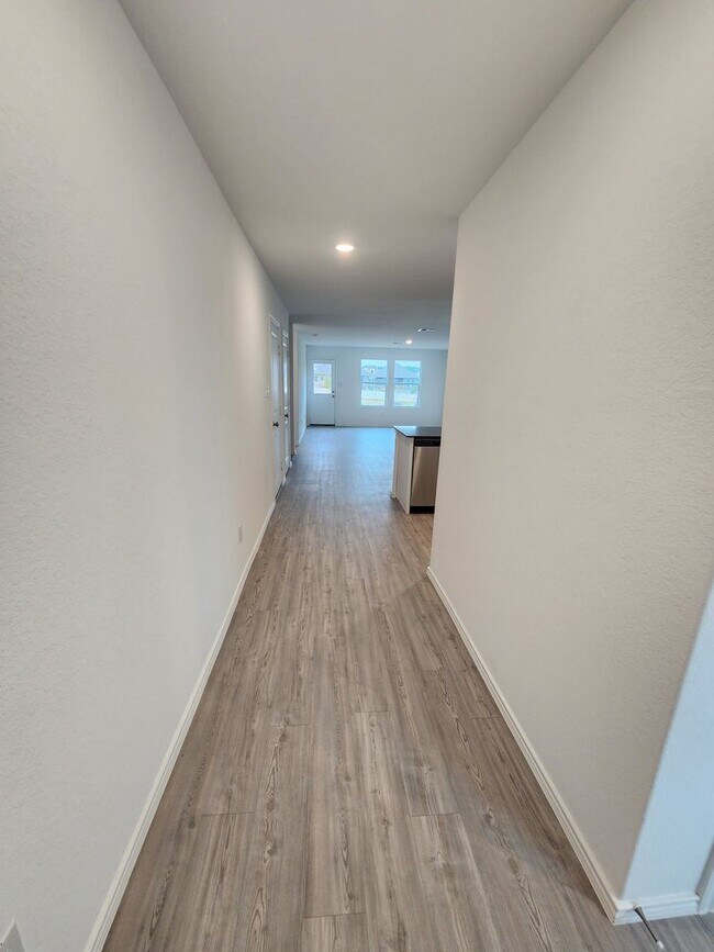 Foto del edificio - 4-bed, 2-bath gem in Hidden Trails- Bulverde TX- 4/2/2-6013 Companion Loop