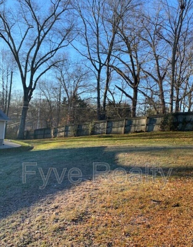 Foto del edificio - 8117 Bell Campground Rd