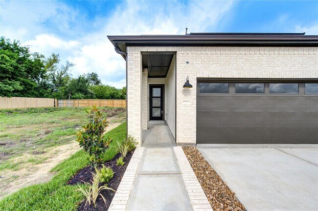 Building Photo - 4336 Avron Dr