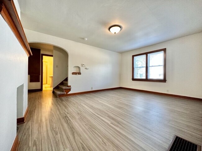 Foto del edificio - 1331 9th St