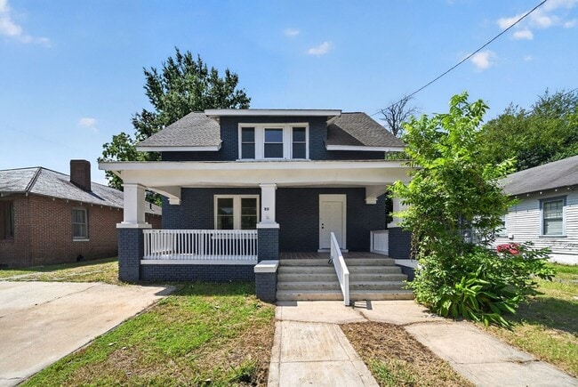 Building Photo - 511 Hammond St