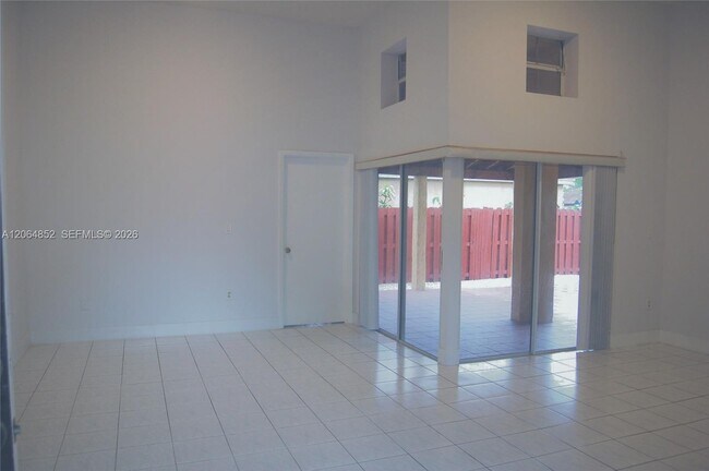Foto del edificio - 10957 SW 73rd Terrace