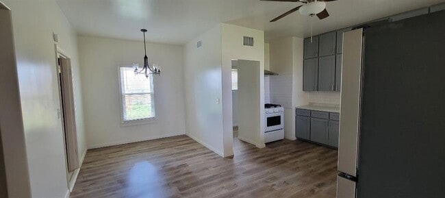 Building Photo - 3607 FM 413