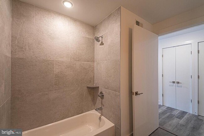 Foto del edificio - 1245 Ridge Ave