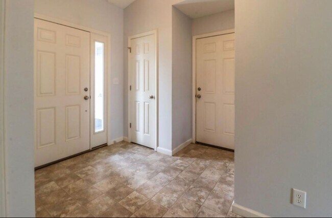 Photo - BRITTANY CHASE...3 Bedroom 2 Bath House