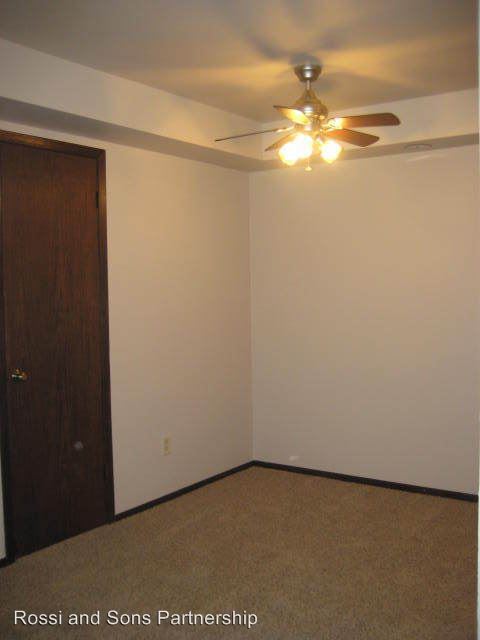 Building Photo - 8443-8443 198th Ave
