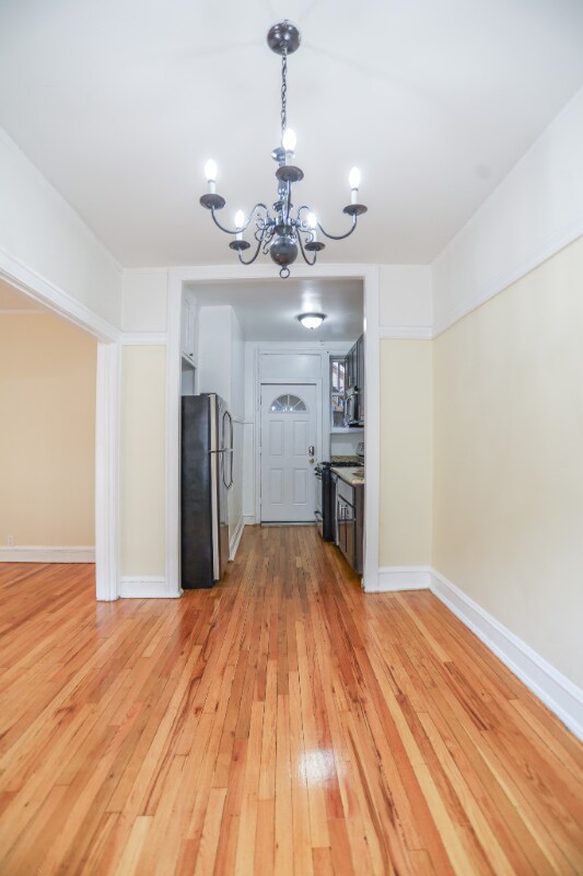 Foto del edificio - 1329 W Touhy Ave