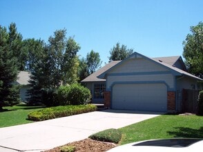 Building Photo - 1725 Barnwood Dr