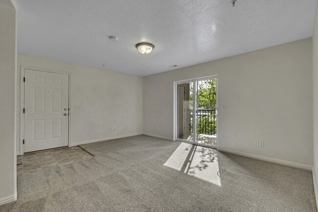 Building Photo - 8182 N Cedar Springs Rd