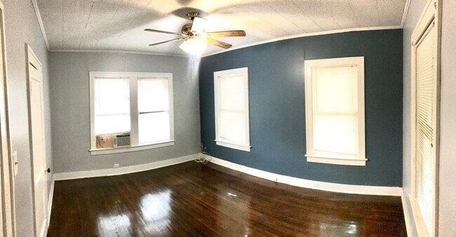 Bedroom - 1107 W Russell Pl